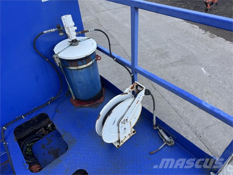 Philip Watkins Service Trailer Fuel and additive tanks