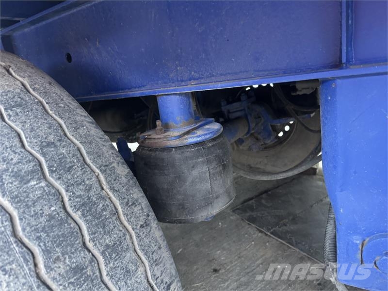 Philip Watkins Service Trailer Fuel and additive tanks