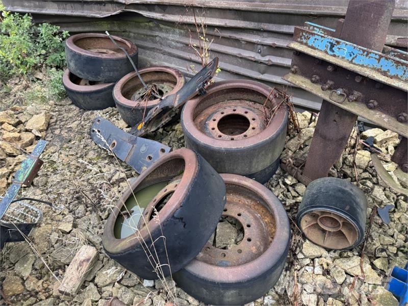  Quadtrac STX 375 Spares Tractors