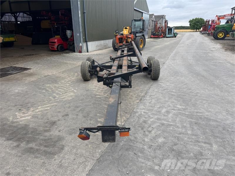 Shelbourne C900 Header Trailer For NH / Case Accessori per mietitrebbiatrici