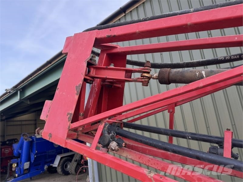 Spraycare Supertrac 2600L 24m Pulvérisateurs portés