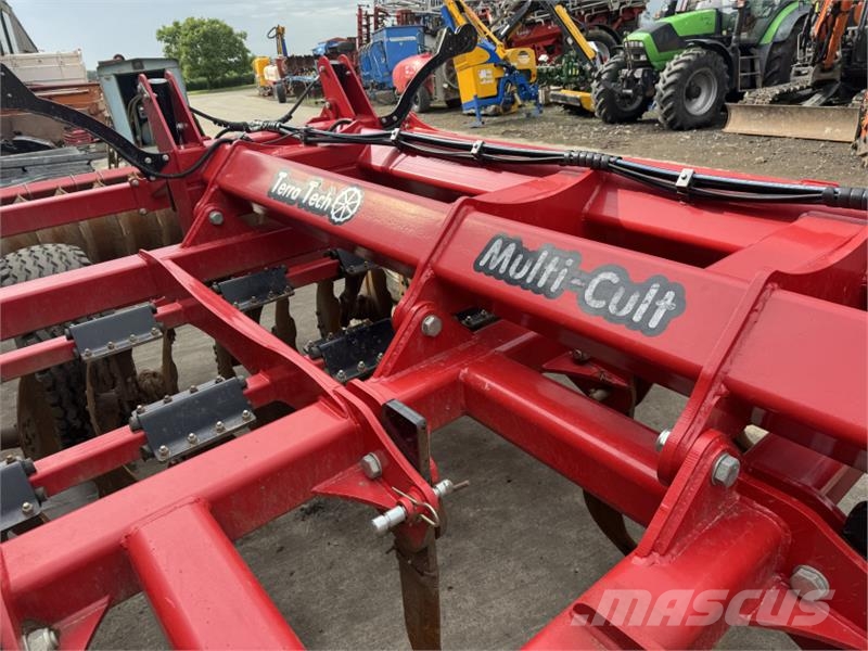 Terra Tech 3.5 Meter Multi-Cult Cultivator الكاسحات وقلابات التربة ذات المحركات
