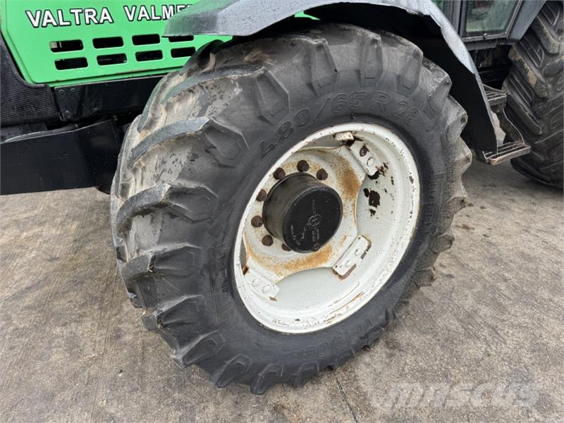 Valtra Valmet 8450 Tractor الجرارات