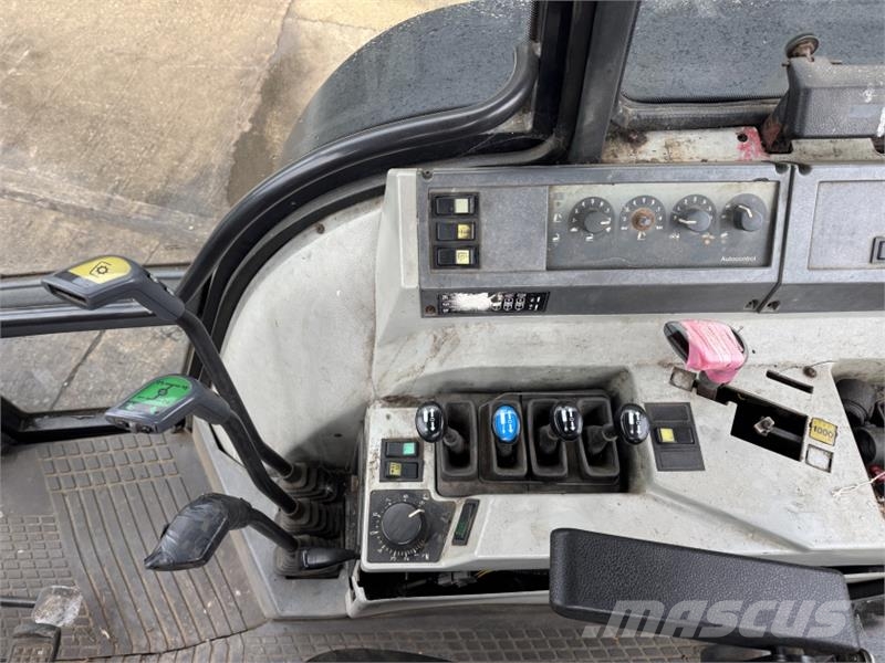 Valtra Valmet 8450 Tractor الجرارات