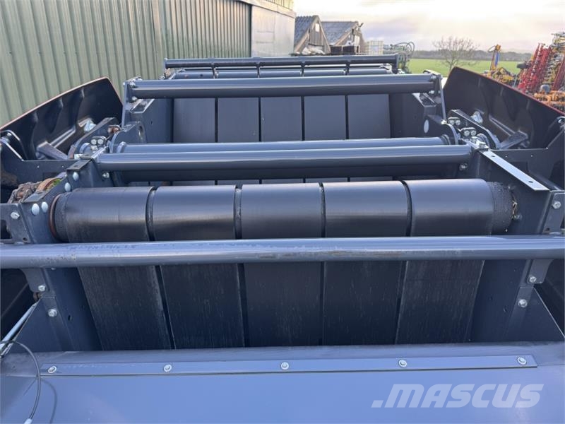 Vicon RV 5216 Intelligent Density 3D Round Baler Pyöröpaalaimet