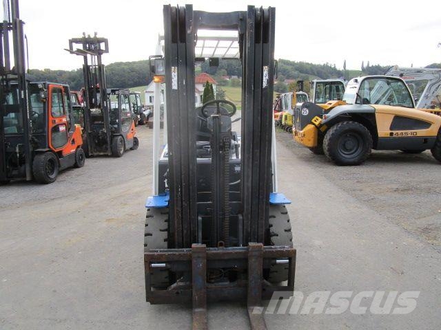 Doosan D25S-5 - Triplex-FH 4,7m + Seitenschieber Dizelski viličari