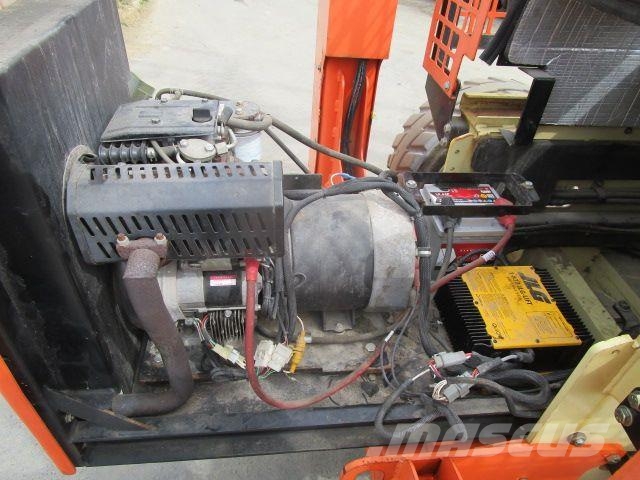 JLG M3369 - 4x4 - 10m Plattformhöhe 剪叉式升降机