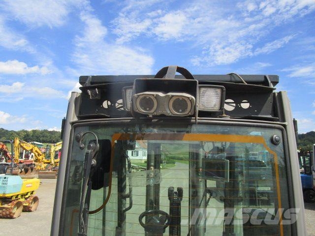 Jungheinrich EFG 220 Triplex-Freihub + Zinkenversteller + Seite Elektritõstukid