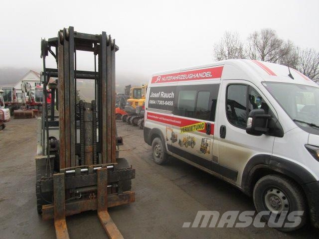 Komatsu FD35Z-4 - Triplex-FH 5,6m + Seitenschieber Dīzeļa autoiekrāvēji