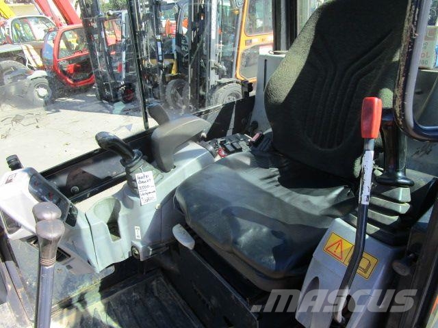 Kubota KX 016-4 mit hydraul. Schnellwechsler + 3 Löffel Mini bagri <7t