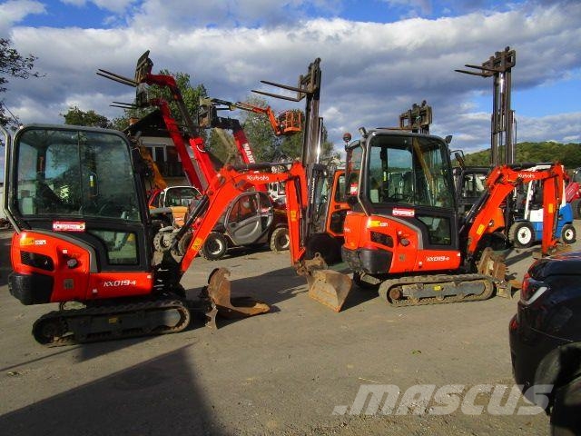 Kubota KX 019-4 mit hydraul. Schnellwechsler + 3 Löffel Mini bagri <7t