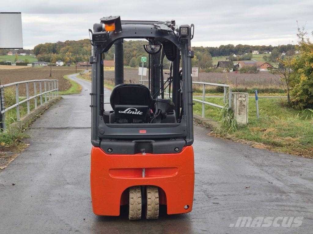 Linde E16C-02 - Triplex-Freihub 5,22m + Seitenschieber شاحنات ذات رافعات شوكية تعمل بالكهرباء