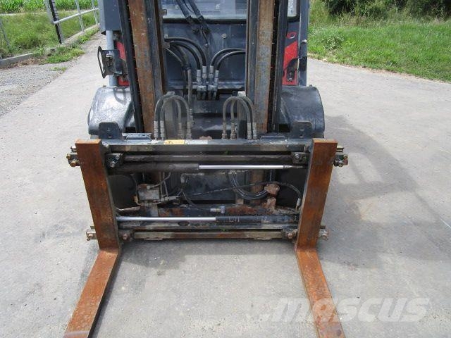 Linde H30D - Zinkenversteller + Seitenschieber + Duplex- Diesel Stapler