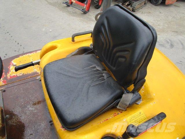 Neuson 5001 - 5 Ton. Nutzlast - 3-Seiten Dreh-Kipp Minitractor de teren
