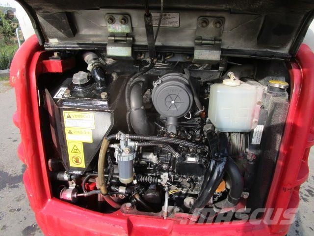 Takeuchi TB 216 - hydraulischer Schnellwechsler + 3 Löffel Minibagger < 7t