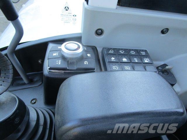 Takeuchi TB 370 - Powertilt + Schnellwechsler-Klima-3 Löffe 小型挖土機/掘鑿機<7t(小型挖掘機)