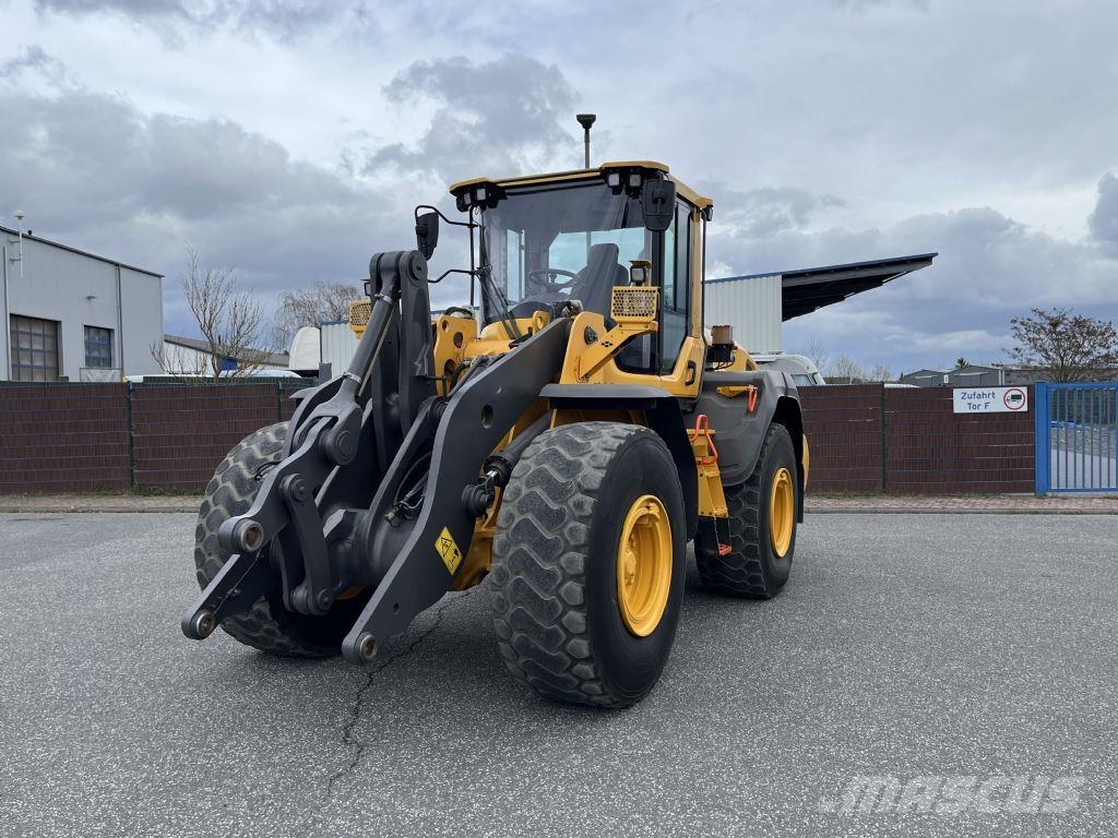 Volvo L110H 輪胎式裝載機