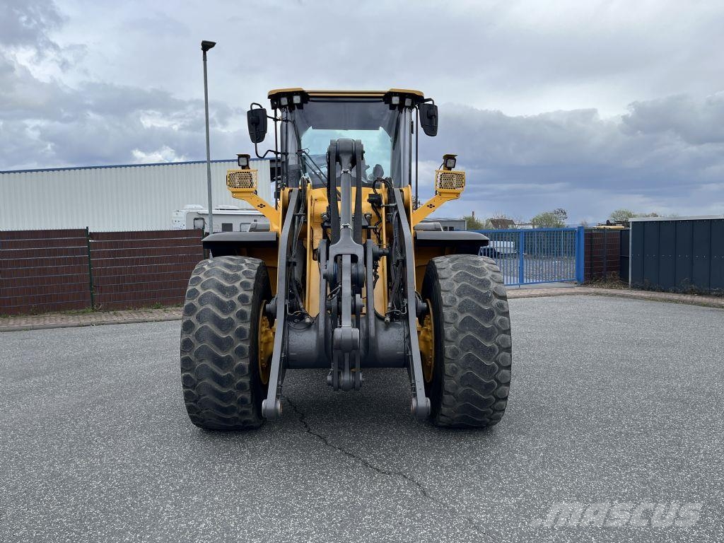 Volvo L110H 輪胎式裝載機