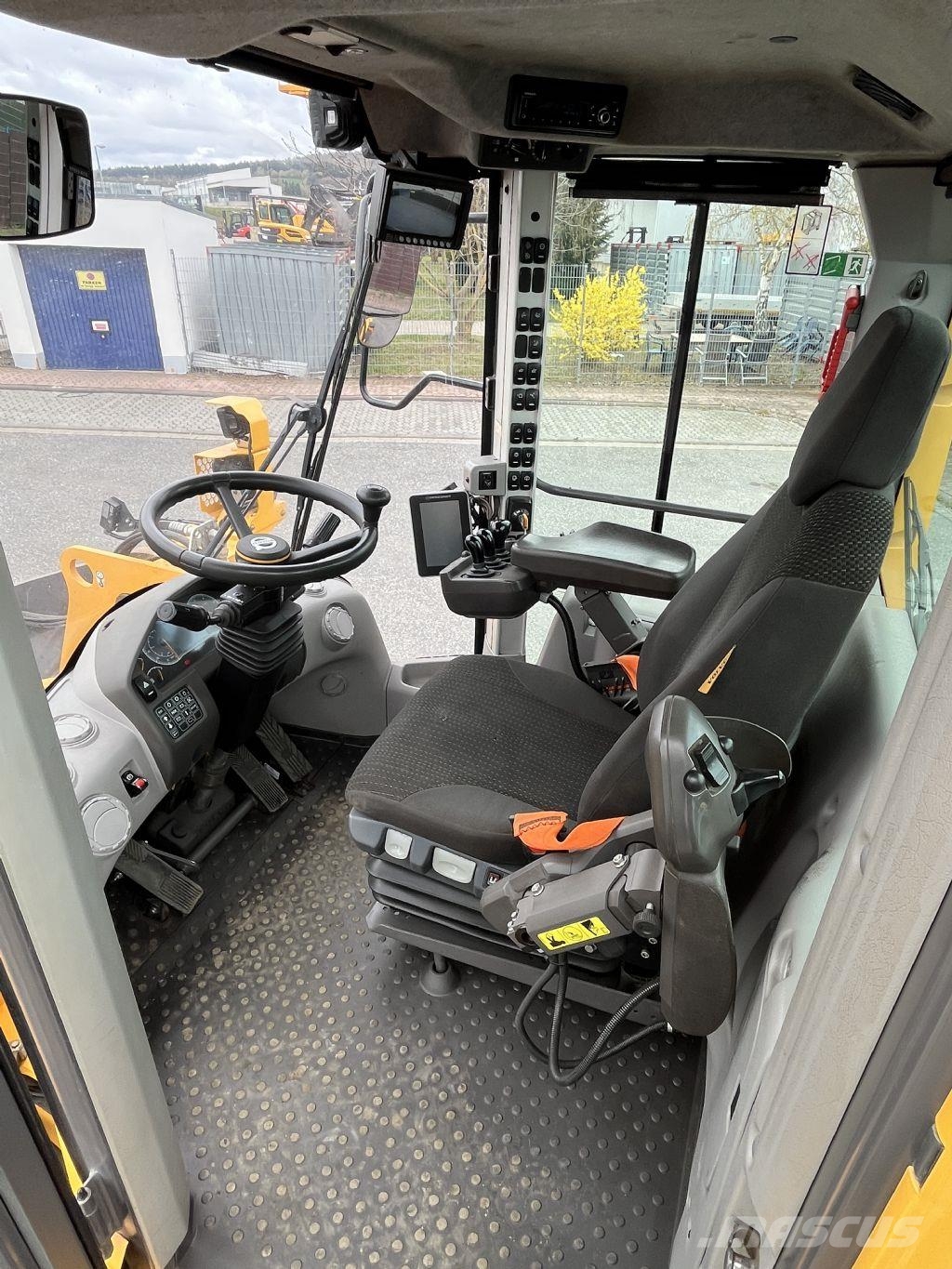 Volvo L110H 輪胎式裝載機