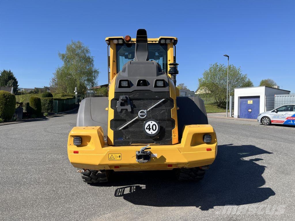 Volvo L90H2 لوادر بعجل