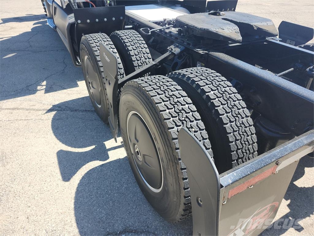Kenworth T680 Motrici e Trattori Stradali