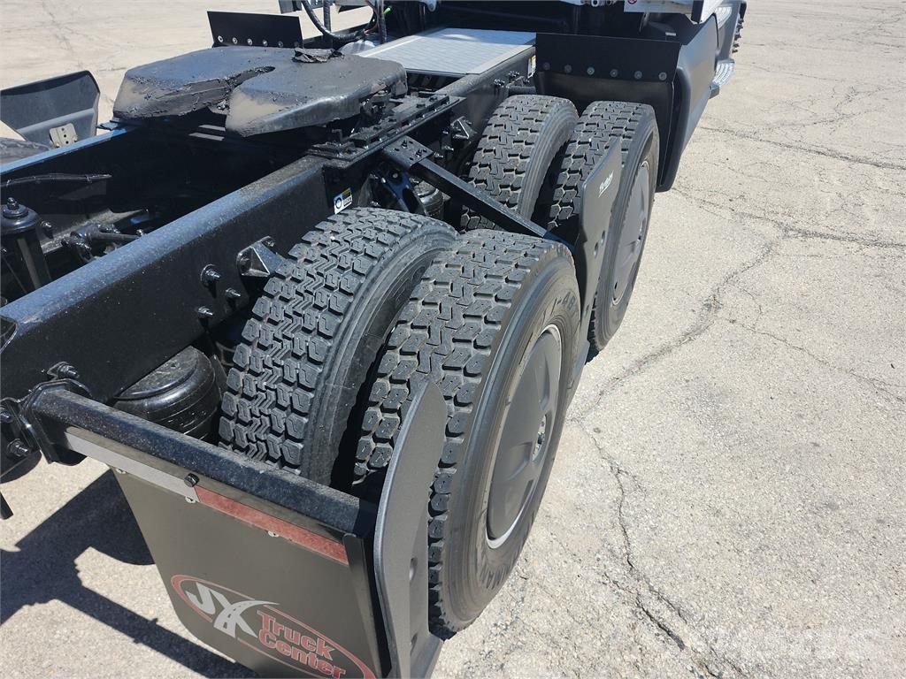 Kenworth T680 Motrici e Trattori Stradali