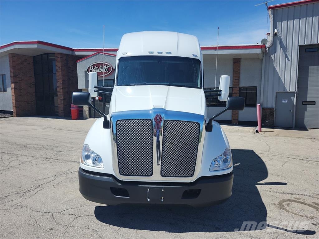 Kenworth T680 Motrici e Trattori Stradali