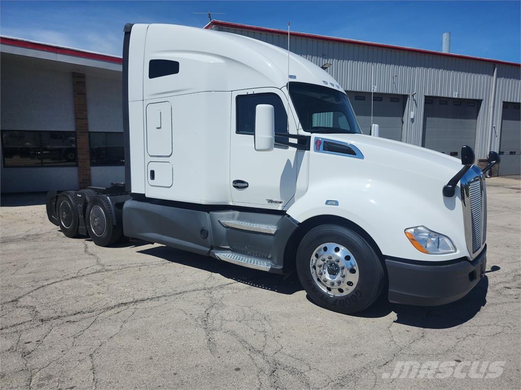Kenworth T680 Motrici e Trattori Stradali