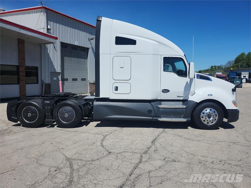Kenworth T680 Motrici e Trattori Stradali