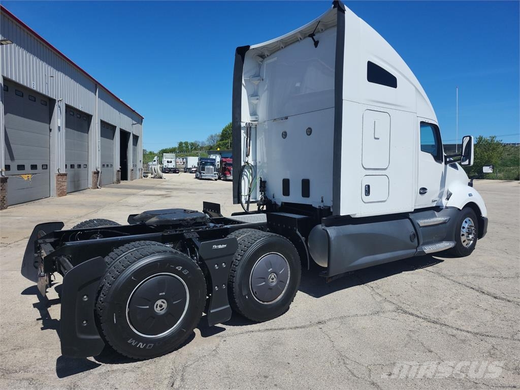 Kenworth T680 Motrici e Trattori Stradali