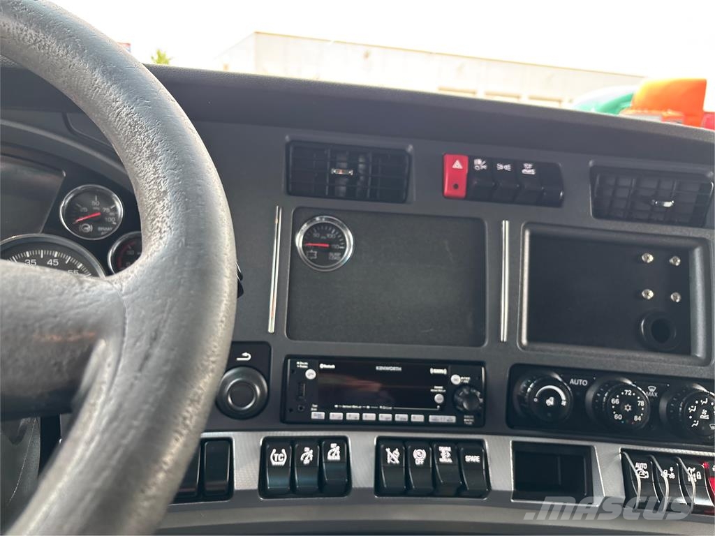 Kenworth T680 트랙터 유닛