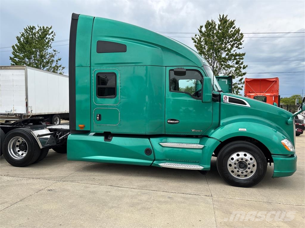 Kenworth T680 트랙터 유닛