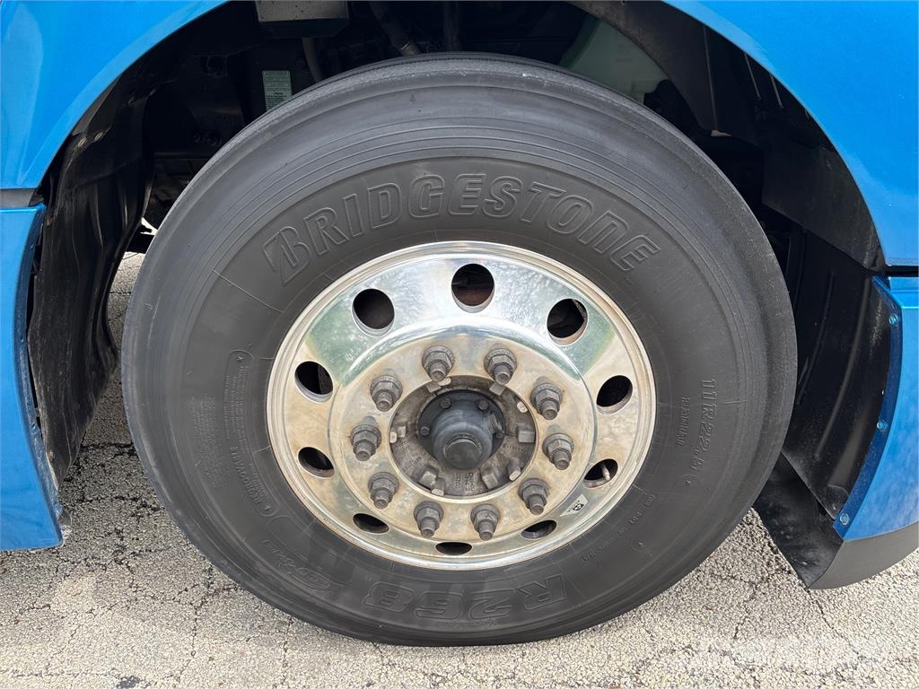 Kenworth T680 其他貨車