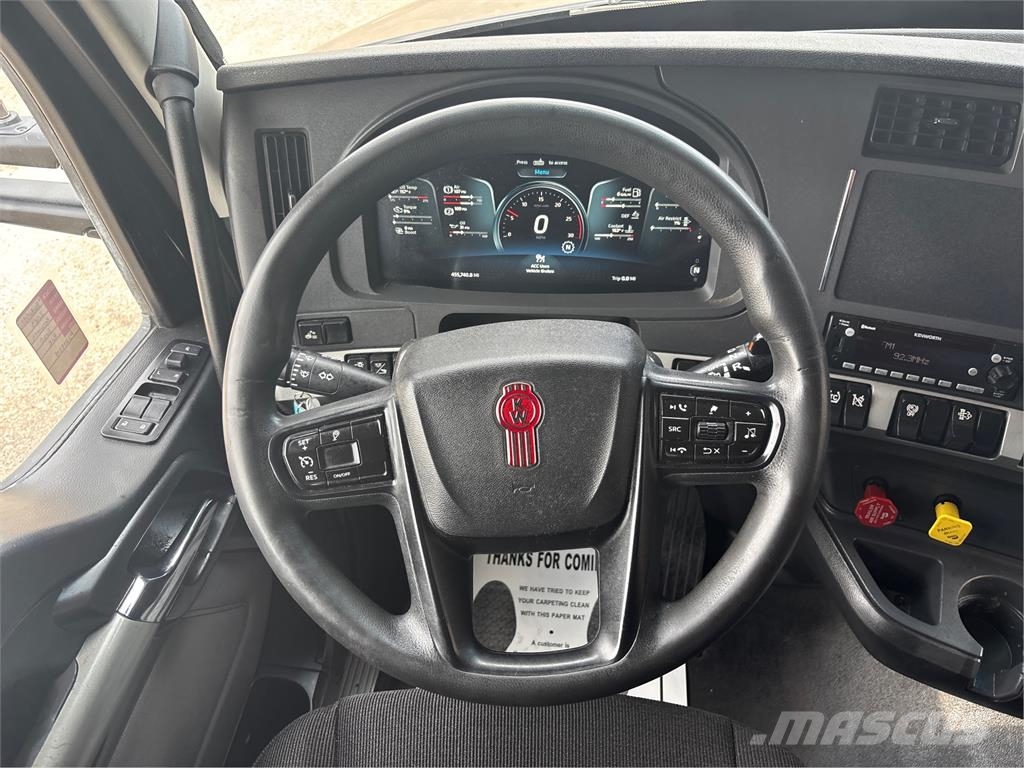 Kenworth T680 Vetopöytäautot