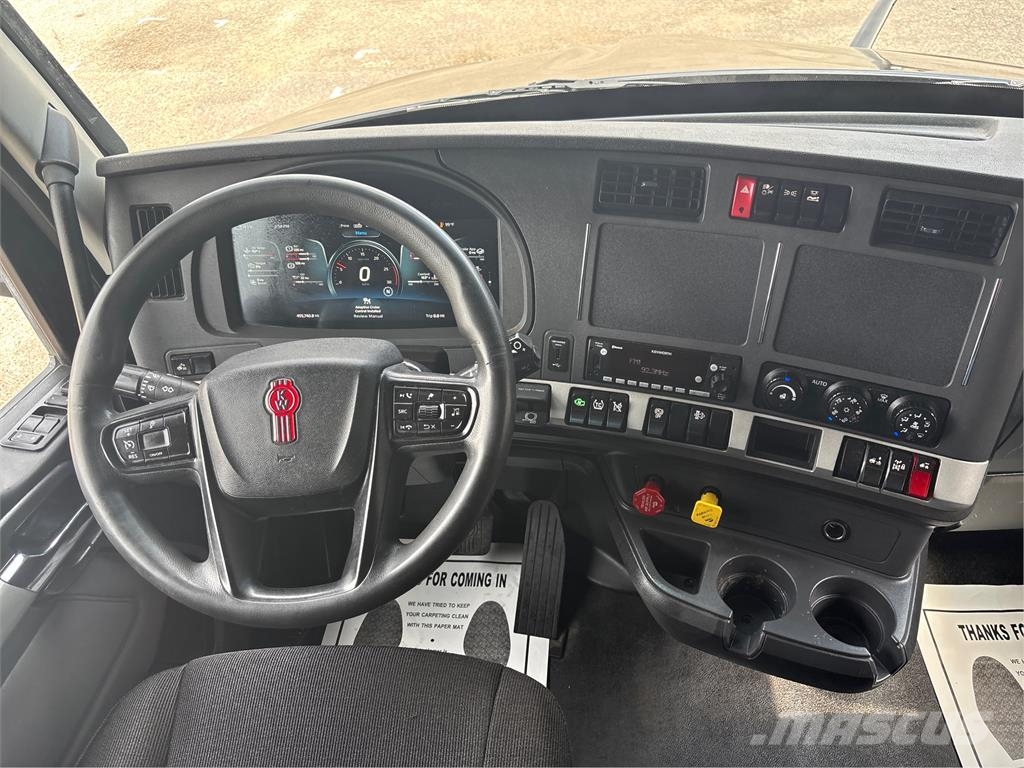 Kenworth T680 Vetopöytäautot