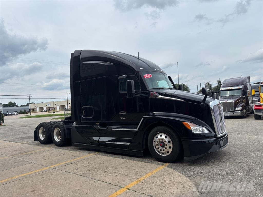 Kenworth T680 Tractores (camiões)