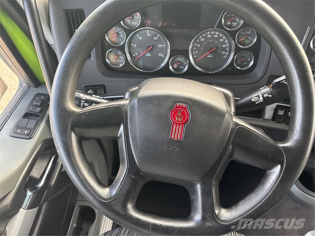 Kenworth T680 وحدات الجر