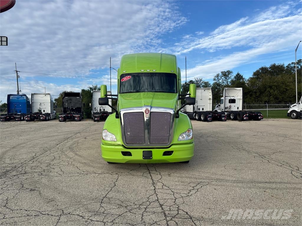 Kenworth T680 وحدات الجر