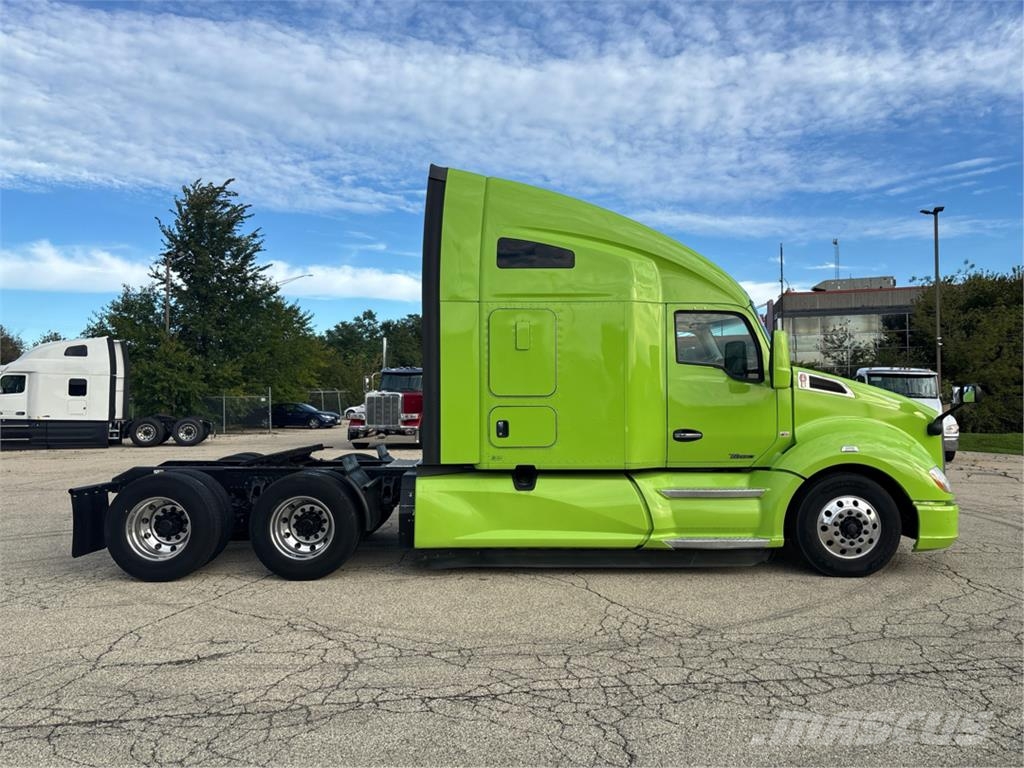 Kenworth T680 وحدات الجر
