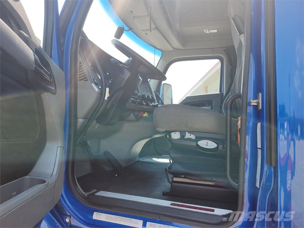 Kenworth T680 Vetopöytäautot