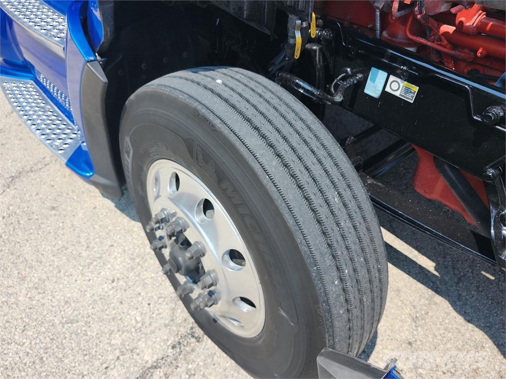 Kenworth T680 Vetopöytäautot