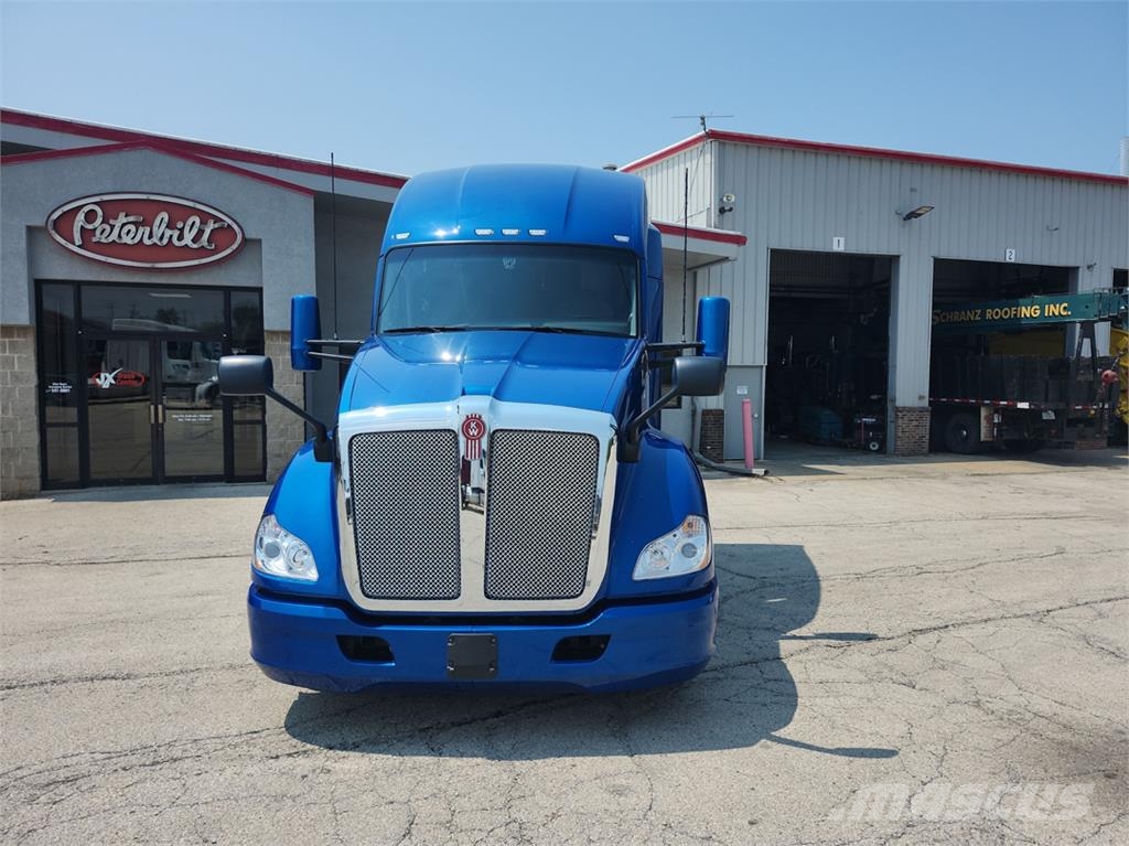 Kenworth T680 Vetopöytäautot