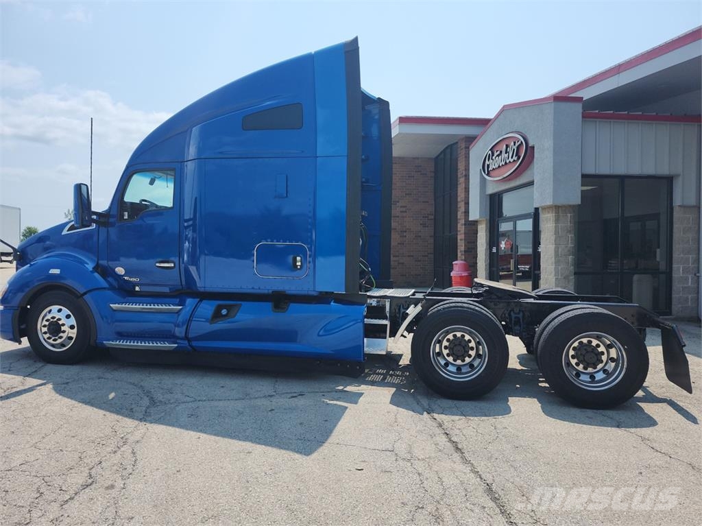 Kenworth T680 Vetopöytäautot