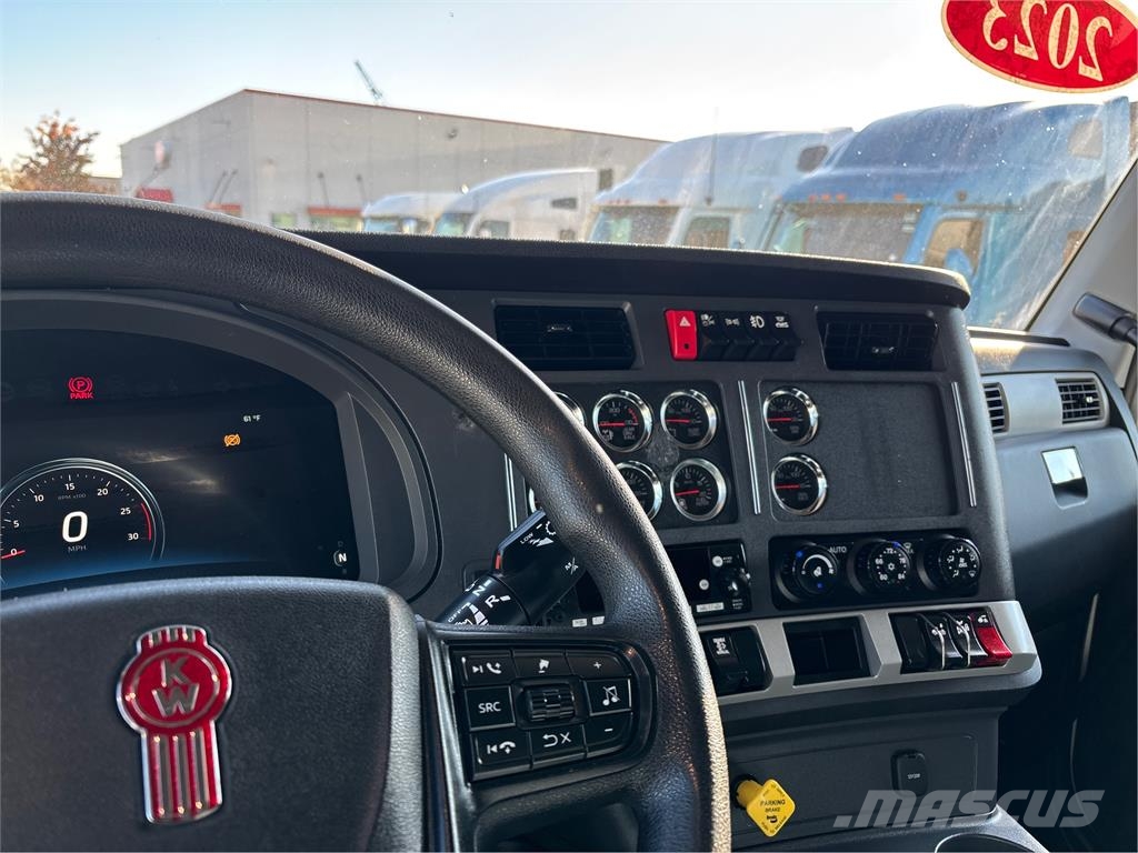 Kenworth T680 Tractor Units