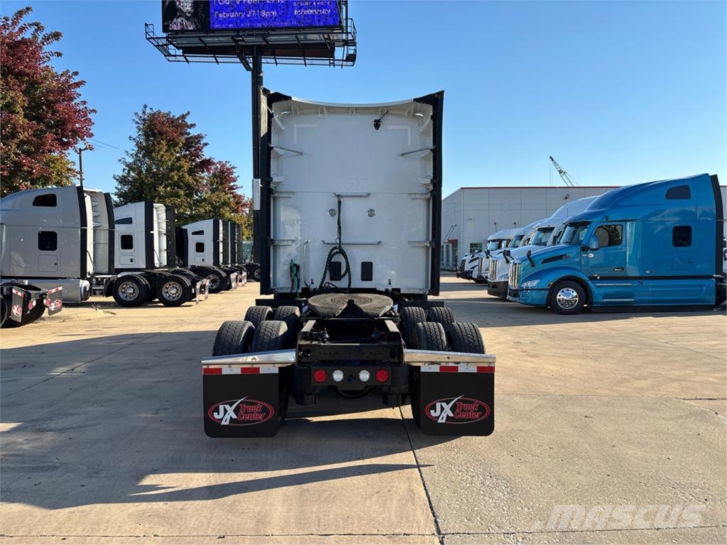 Kenworth T680 Tractor Units