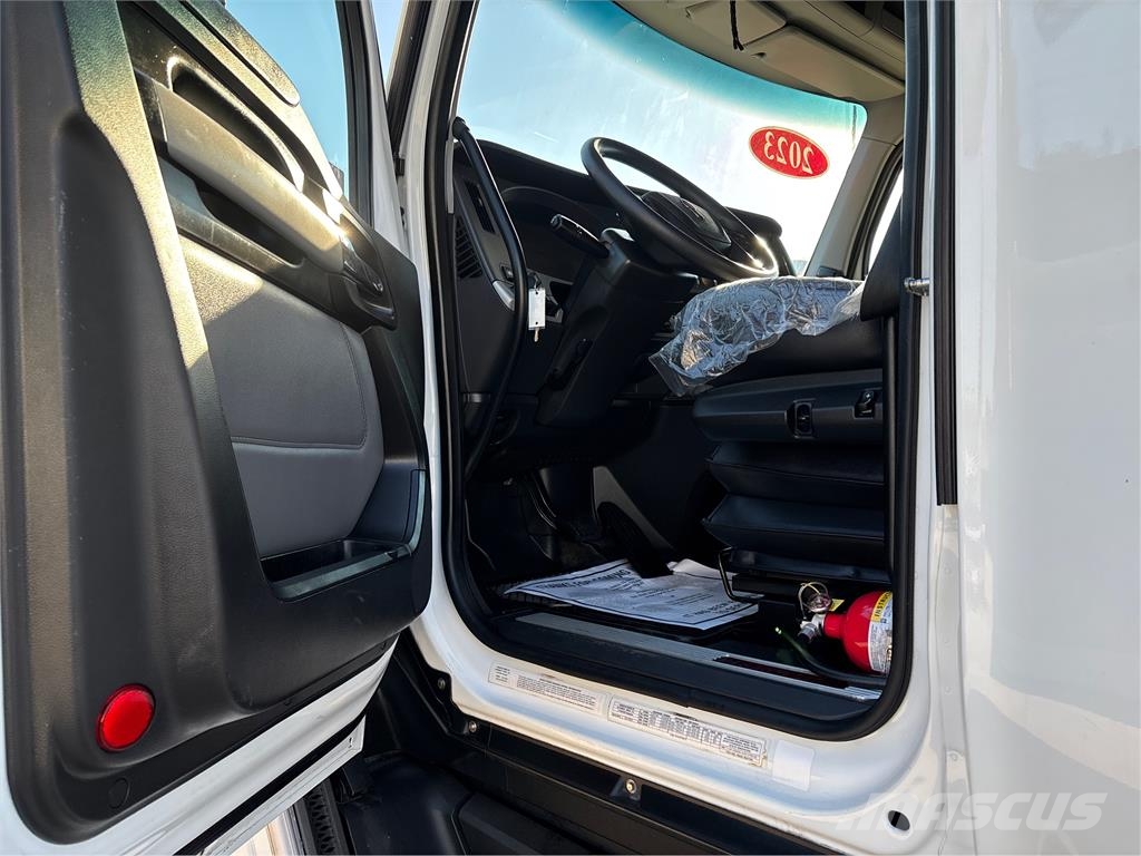 Kenworth T680 Tractor Units