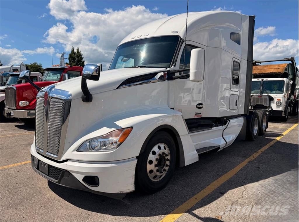 Kenworth T680 Naudoti vilkikai