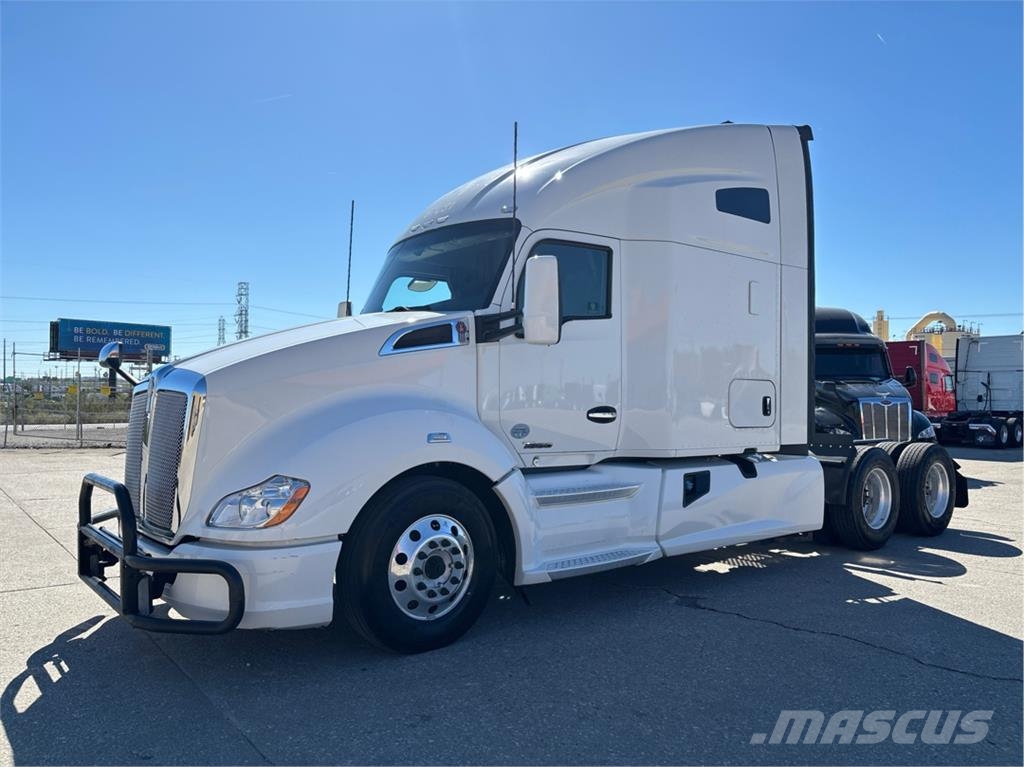 Kenworth T680 وحدات الجر