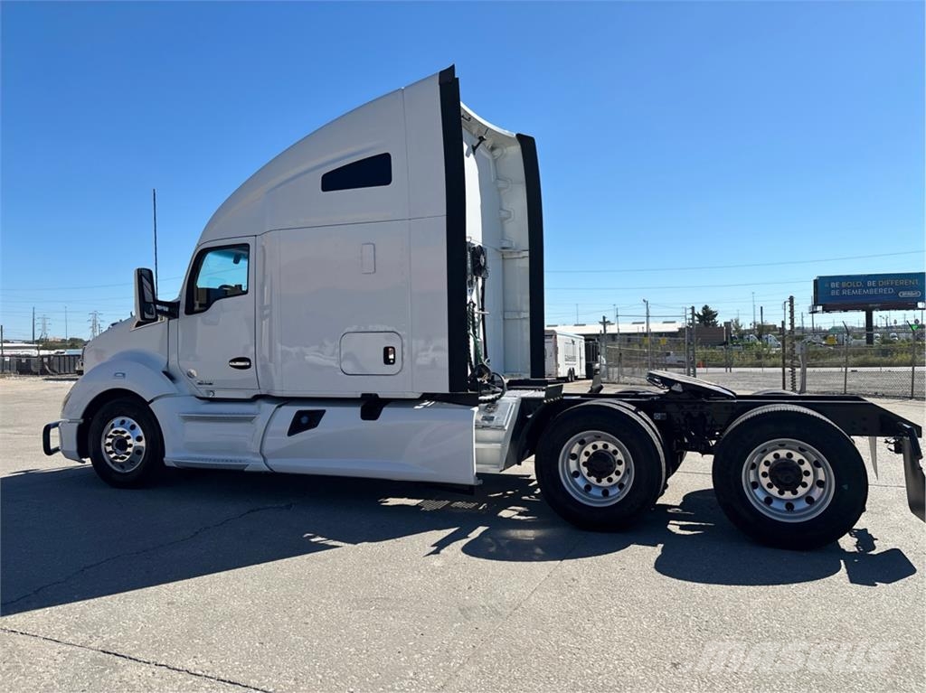 Kenworth T680 وحدات الجر