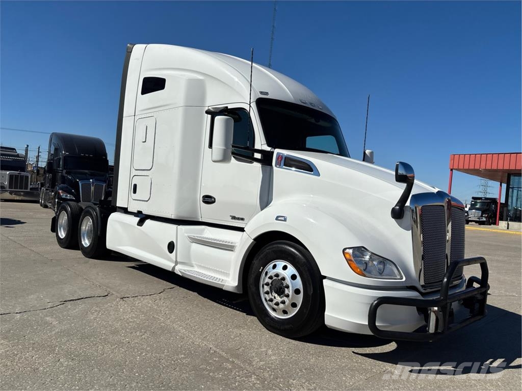 Kenworth T680 وحدات الجر